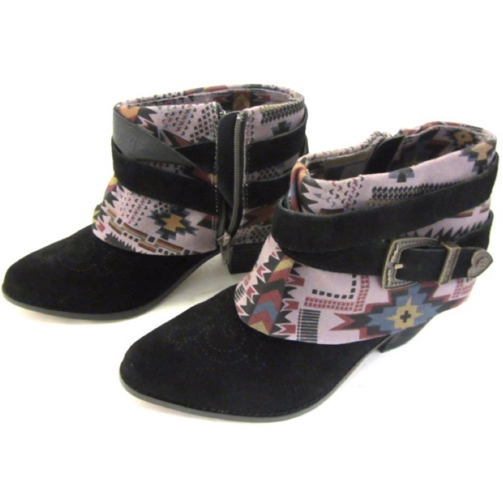 Betsey Johnson Yazmin Southwestern Ankle Boot NWOB